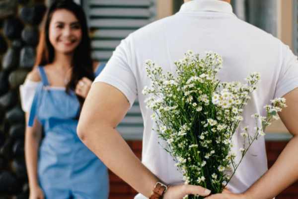 signs a guy likes you