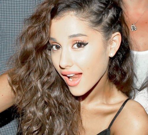 Ariana Grande Without Makeup