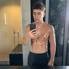 Austin Mahone favorite hobbies