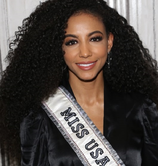 Some Personal Details Of Chelsea Krist