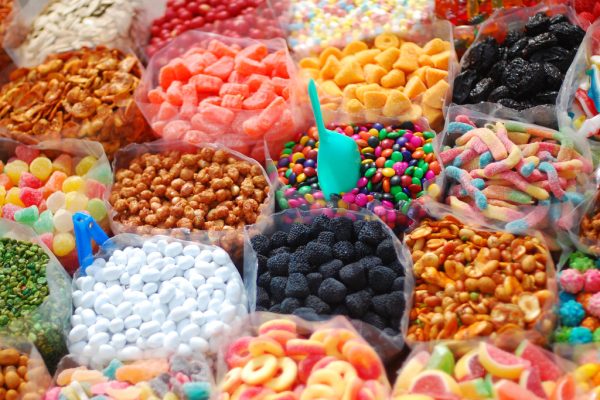 4 Reasons Why It's Better to Buy Candies in Bulk